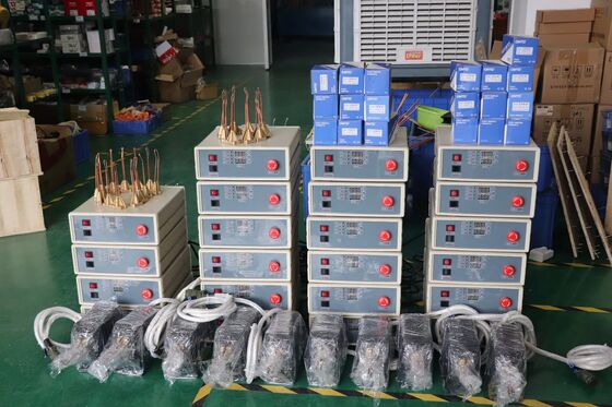 Bon prix Équipement de chauffage par induction à ultra haute fréquence portable UF-06AC en ligne