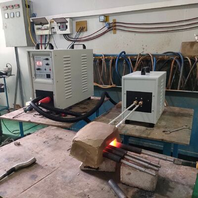 Bon prix Sf-25kw Machine de chauffage par induction de haute qualité pour la forge à chaud, le recuit, l'éteinte, la fusion en ligne